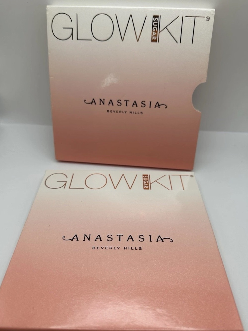 Anastasia Beverly Hills Glow Kit - Sugar (Pink Pearl Highlighter Palette)